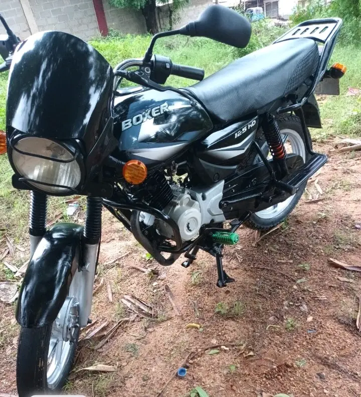 Bajaj Boxer 125 HD thumbnail 2
