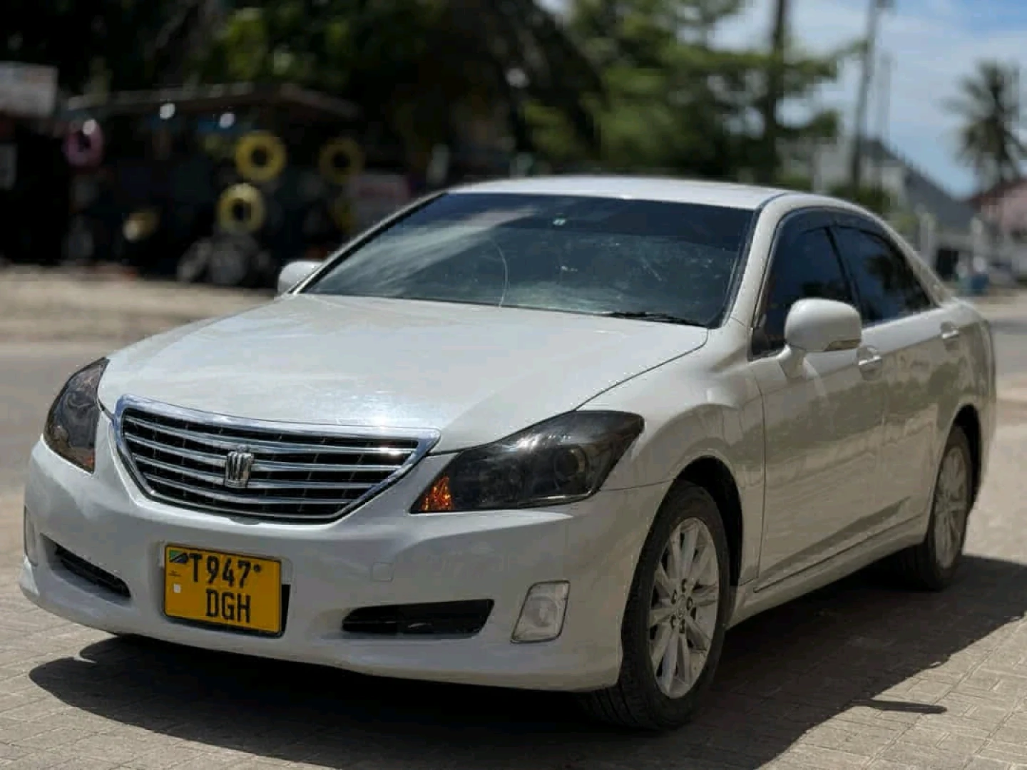Toyota Crown Royal Saloon 2008 DGH thumbnail 3