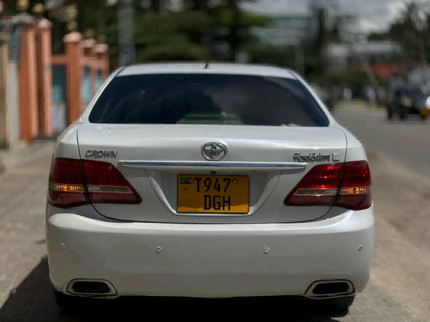 Toyota Crown Royal Saloon 2008 DGH thumbnail 4