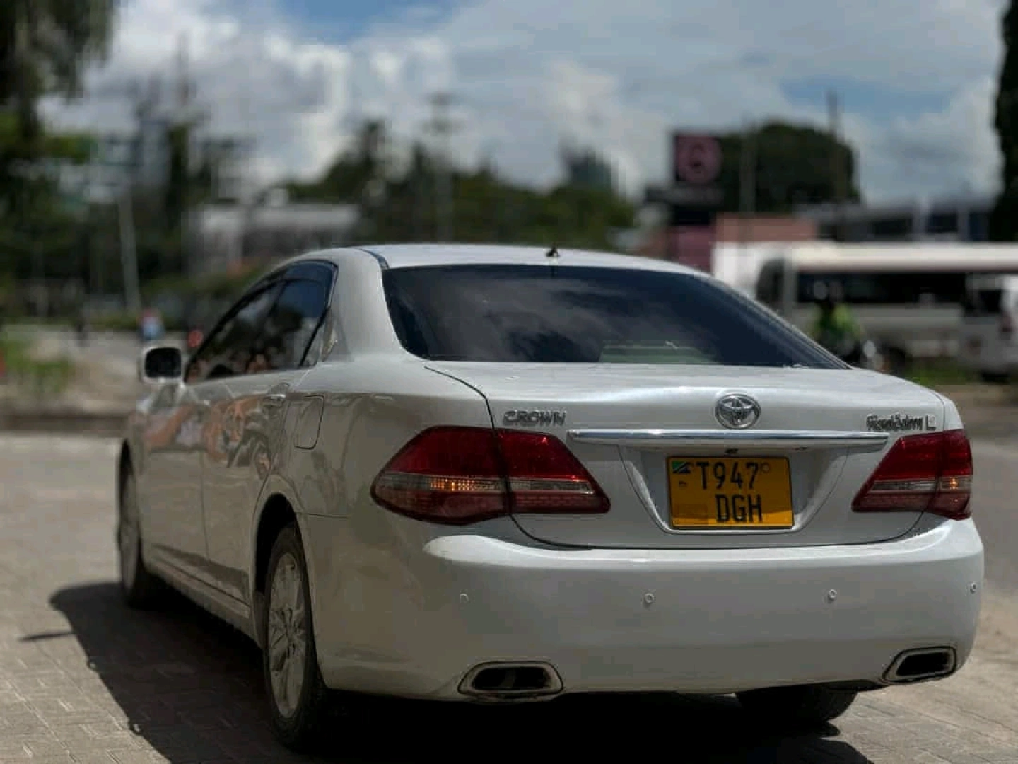 Toyota Crown Royal Saloon 2008 DGH thumbnail 5