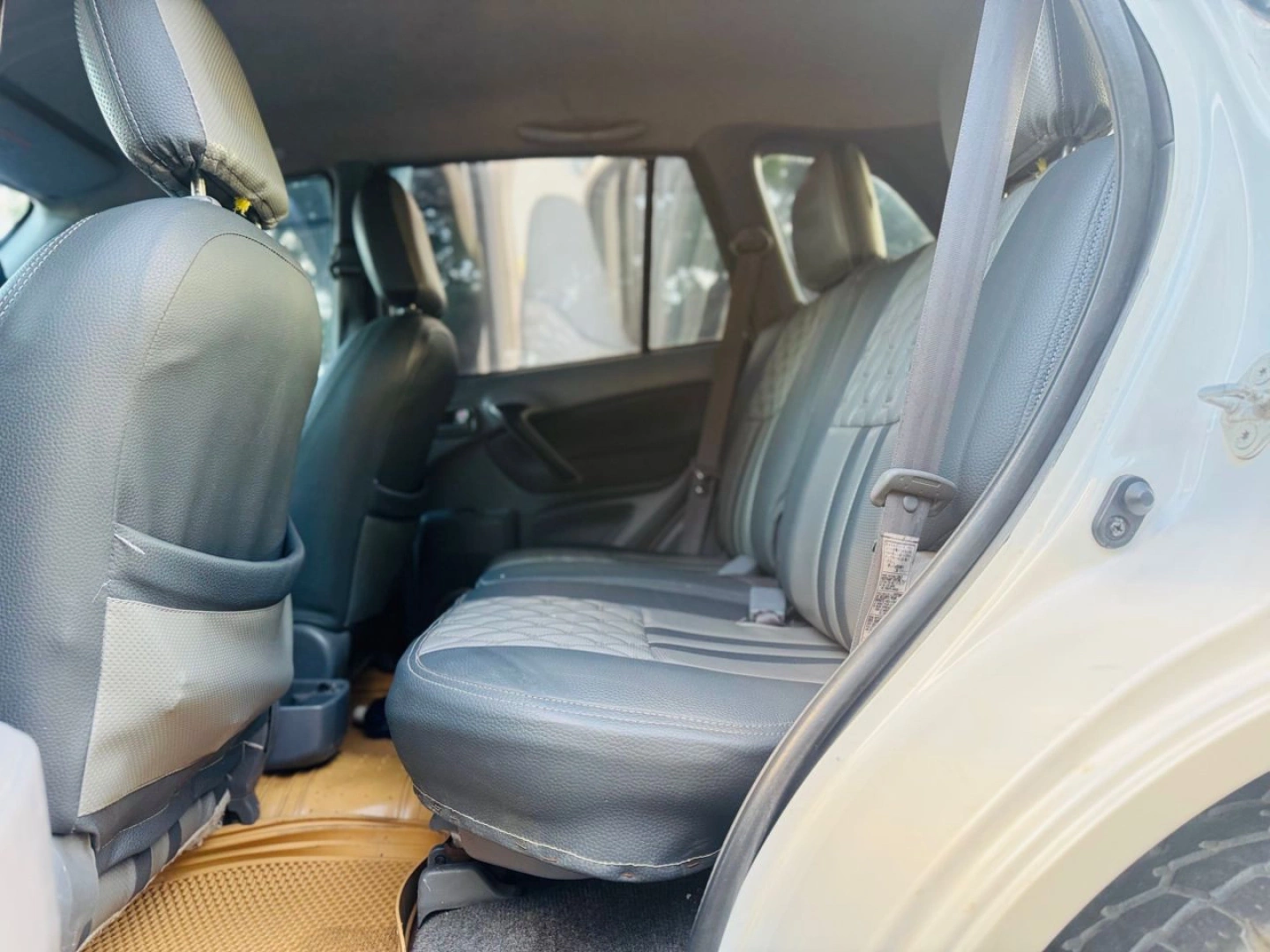 Toyota RAV4 SUV 1790cc Full AC thumbnail 5