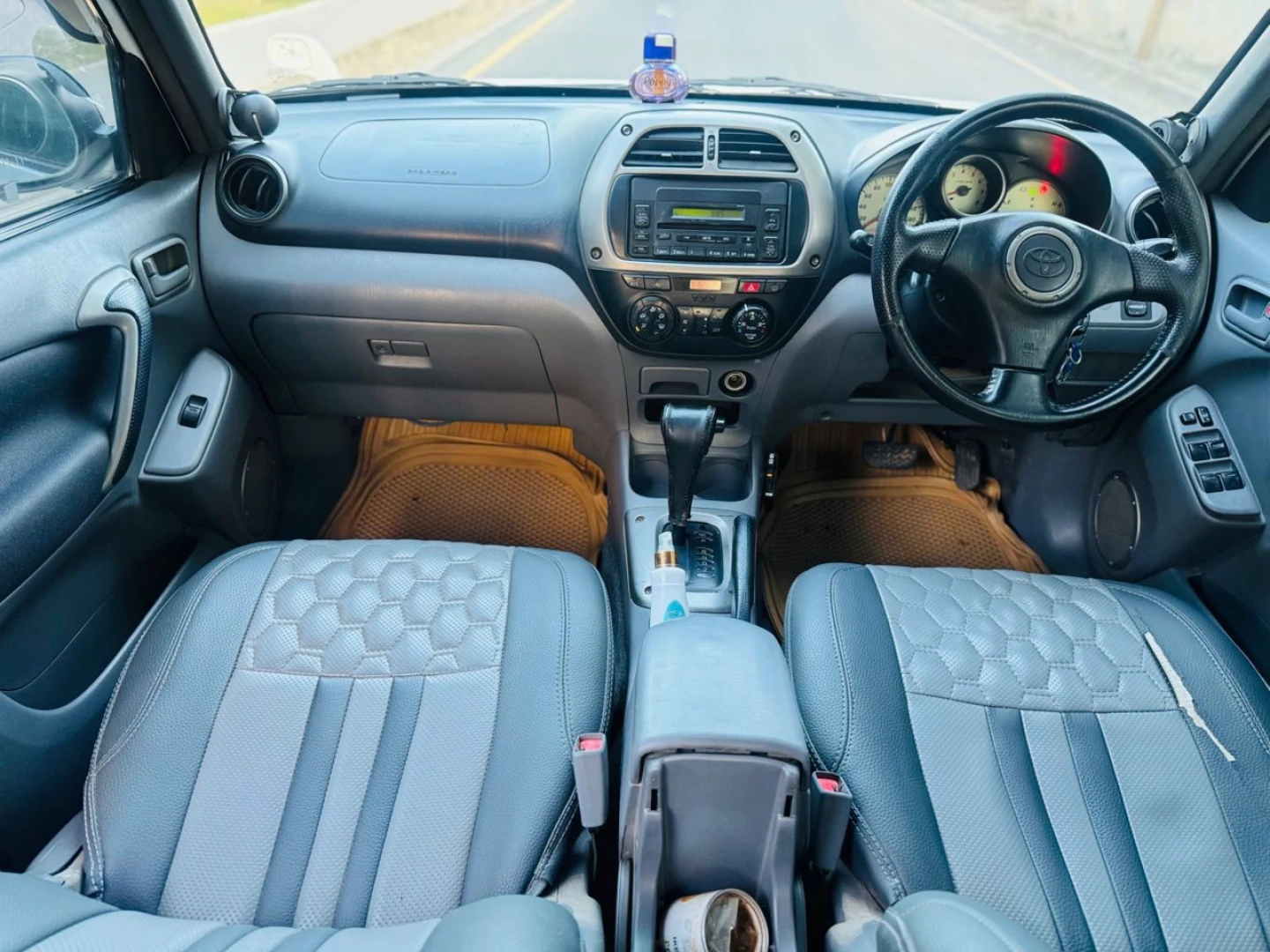 Toyota RAV4 SUV 1790cc Full AC thumbnail 6