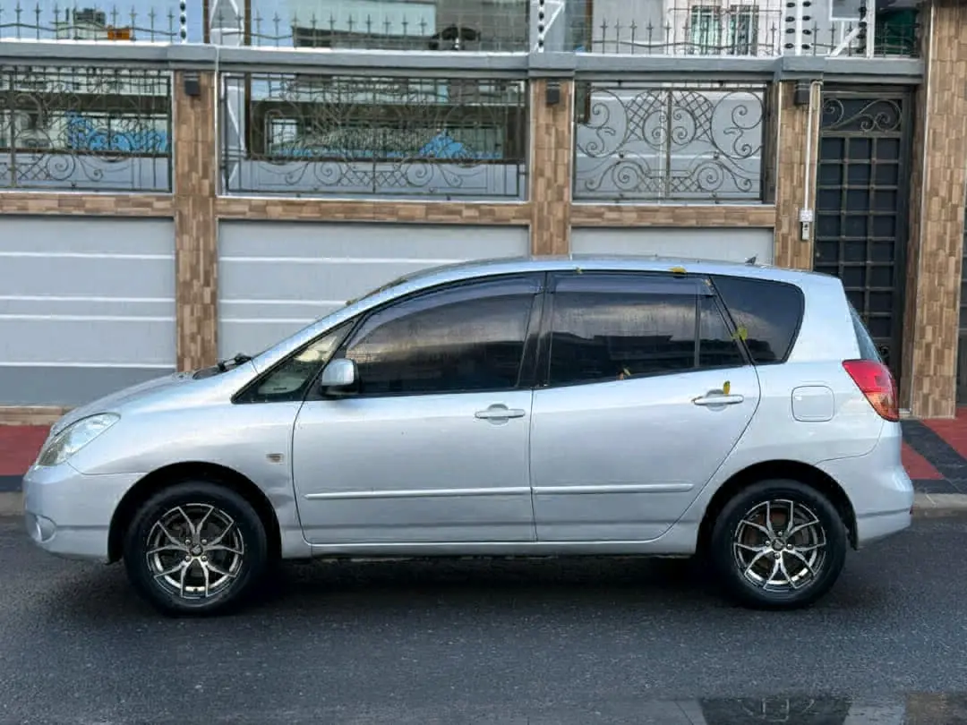 Toyota Spacio 2003 Silver Full AC thumbnail 5
