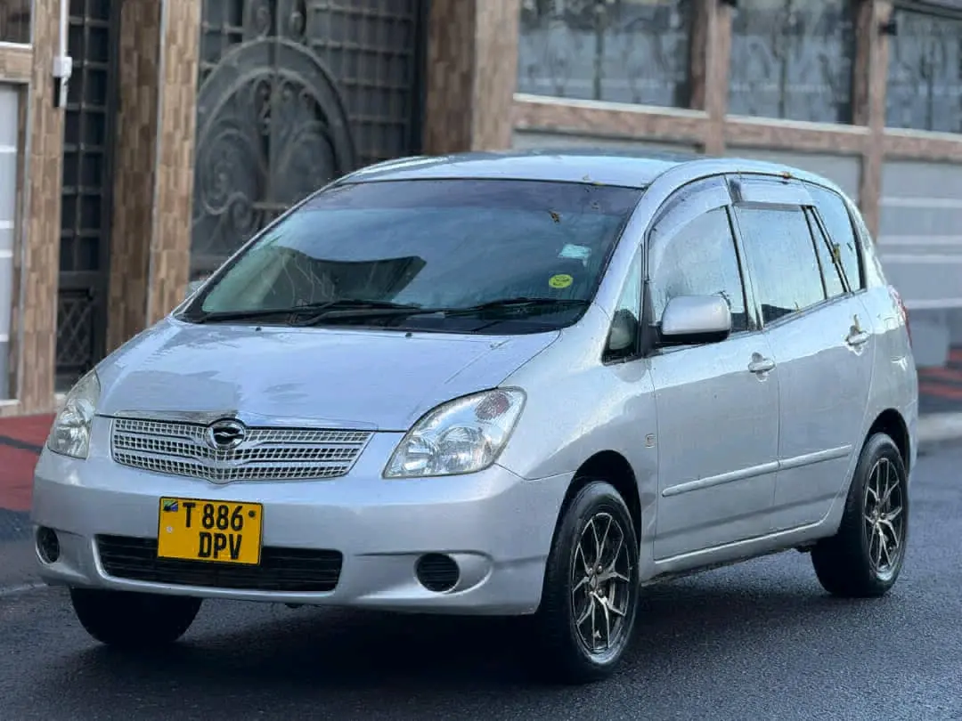 Toyota Spacio 2003 Silver Full AC thumbnail 7