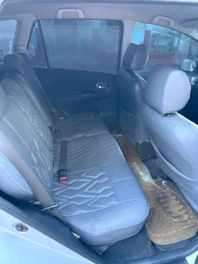 Toyota Spacio 2003 Silver Full AC thumbnail 8