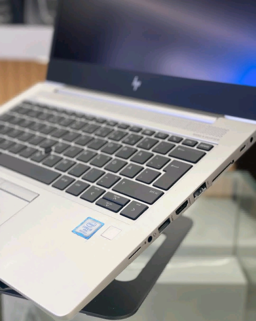 HP EliteBook 830 G5 Core i5 7th Gen Laptop thumbnail 6