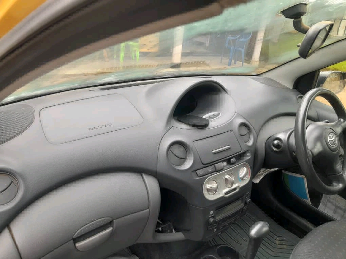 Used Toyota Vitz Old Model Automatic 990 CC thumbnail 9