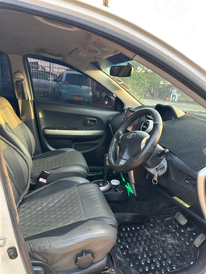 Used Toyota IST 1490cc (T734 DTZ) Full AC thumbnail 3