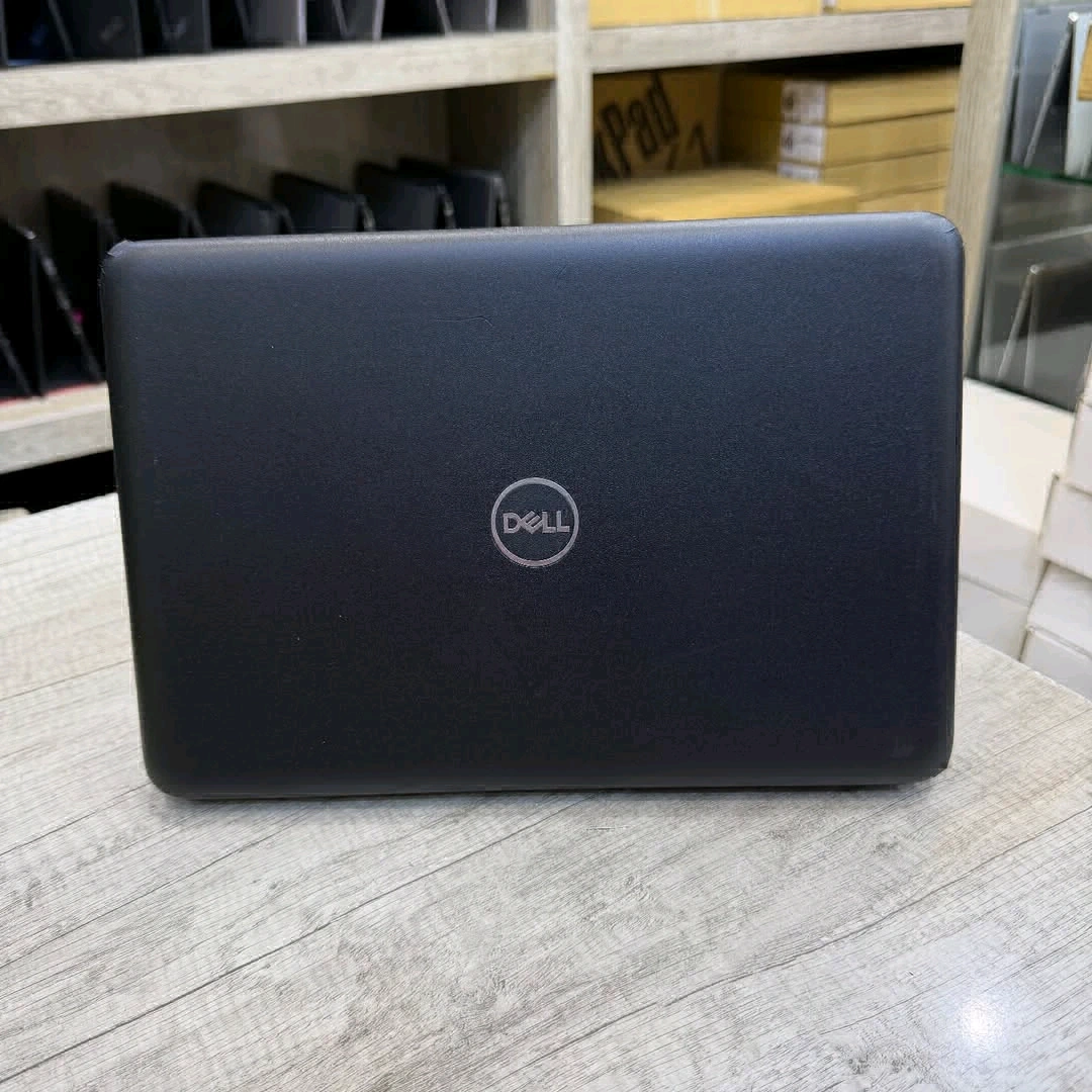 Dell Latitude 3190 Slim Laptop