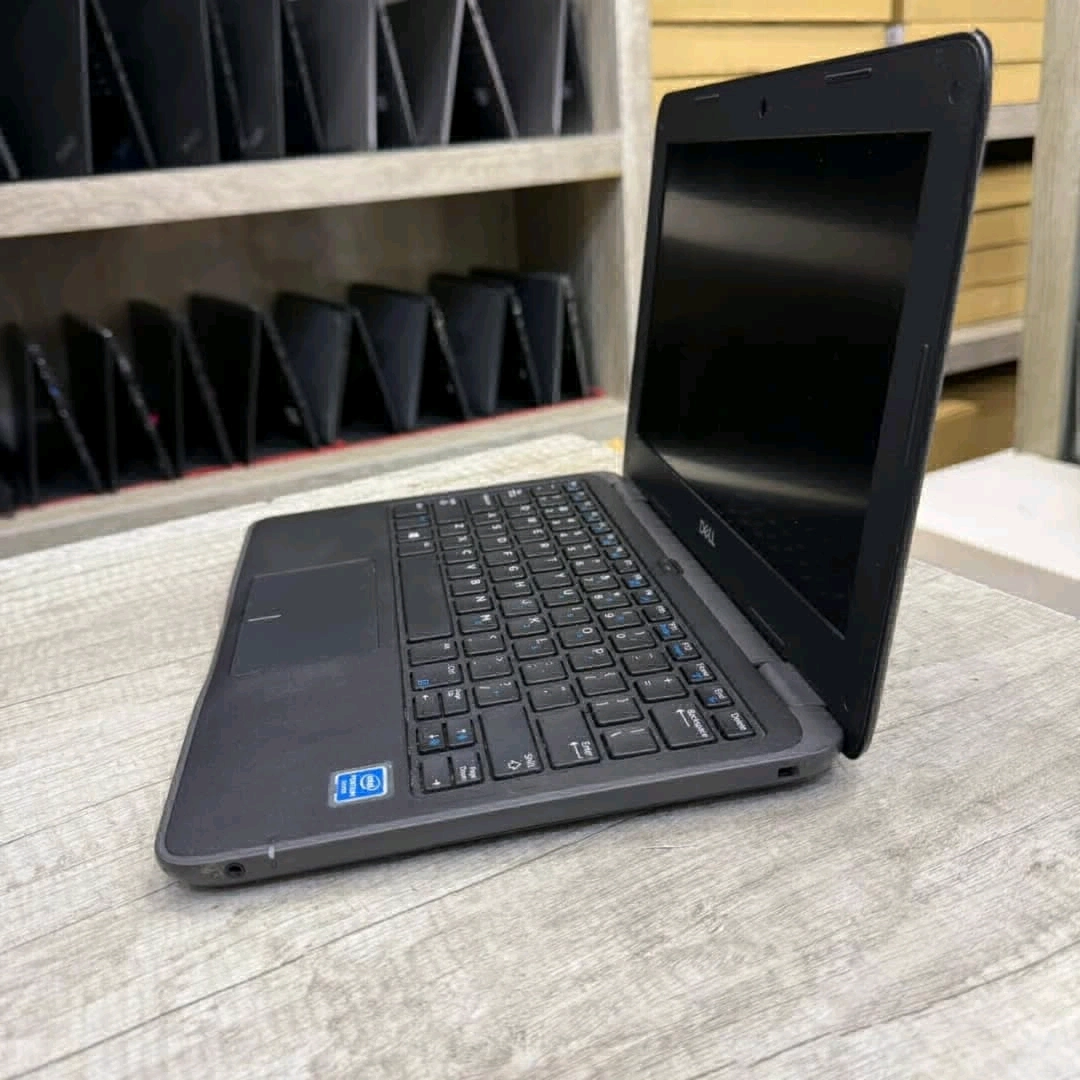 Dell Latitude 3190 Slim Laptop thumbnail 6