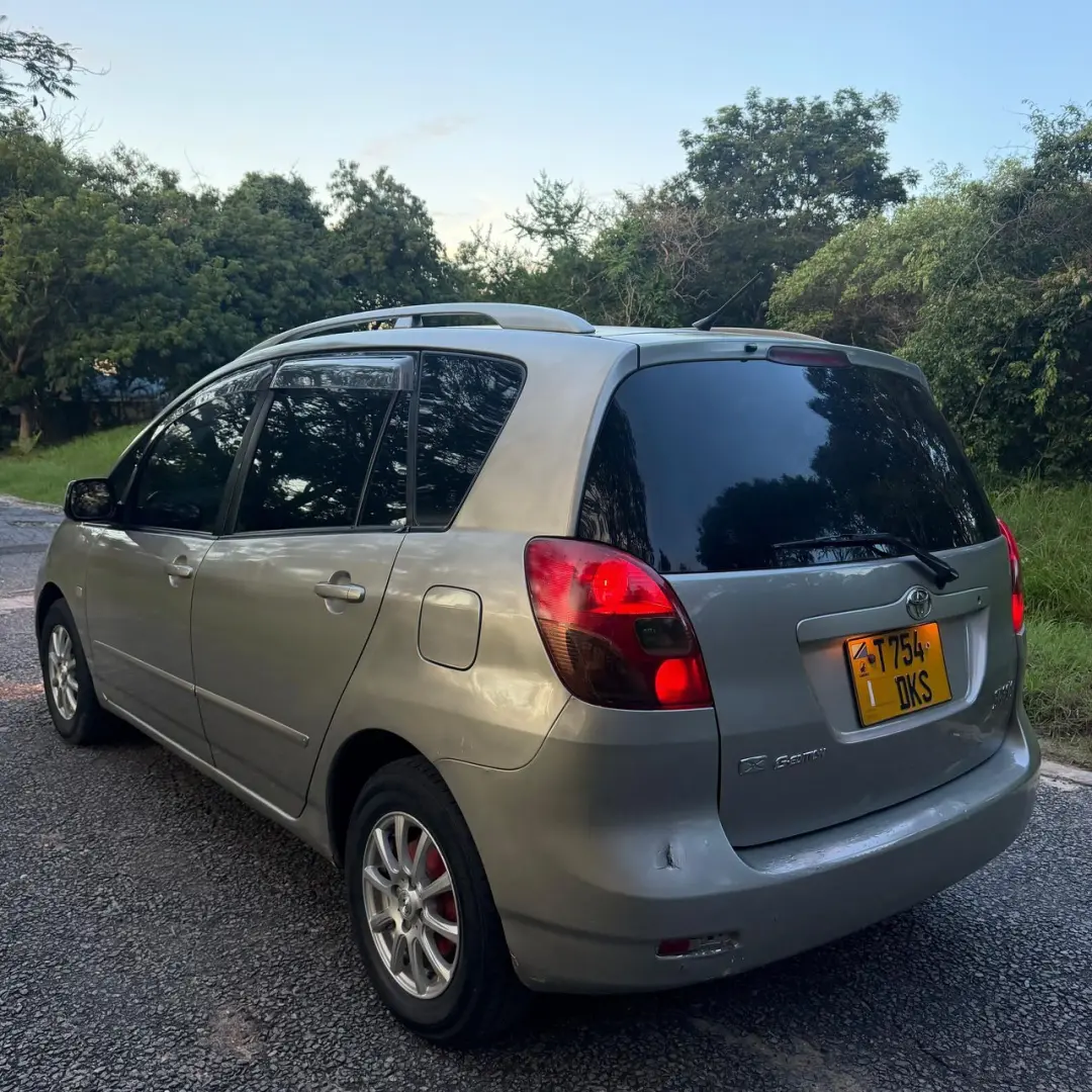 Toyota Spacio 2004 thumbnail 5