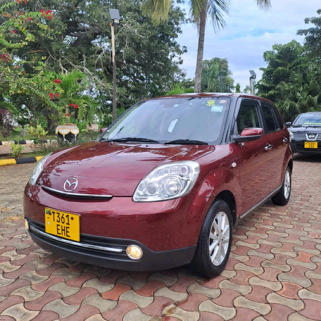 Mazda Verisa DHE Maroon For Sale thumbnail 5