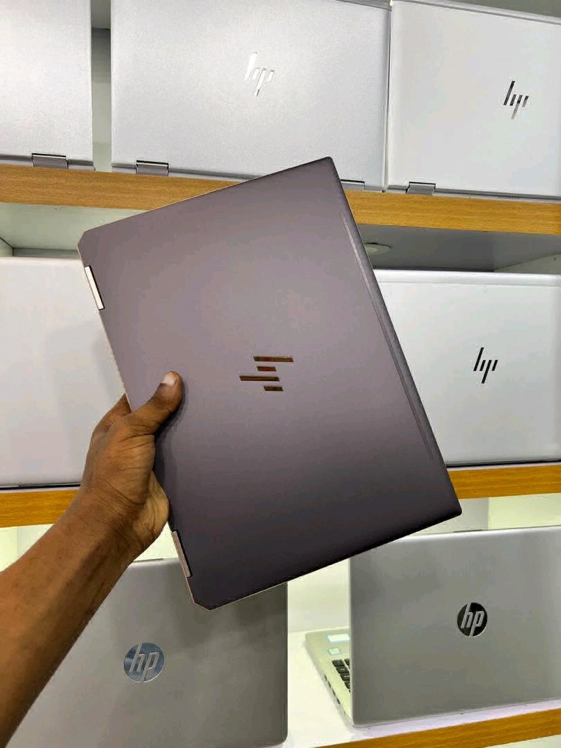 HP Spectre x360 13 Core i7 8th Gen Laptop 16GB/512GB SSD thumbnail 3