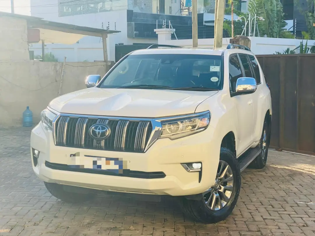 2022 Toyota Land Cruiser Prado KDJ150 thumbnail 2