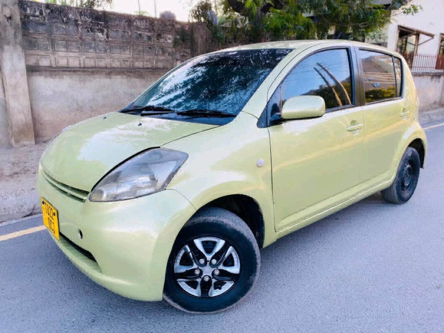 Toyota Passo Sedan for Sale - 2005 Model thumbnail 3