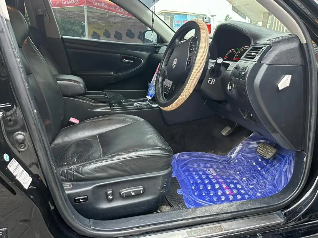 Toyota Crown Athlete 2006, 2490cc, Automatic thumbnail 8
