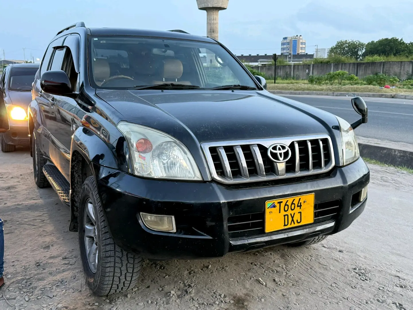 Toyota Land Cruiser Prado 120 (2005) - Black