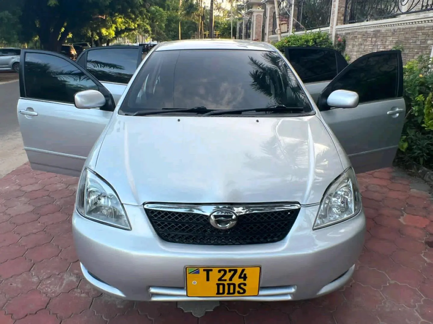 Toyota RunX 2004 Silver