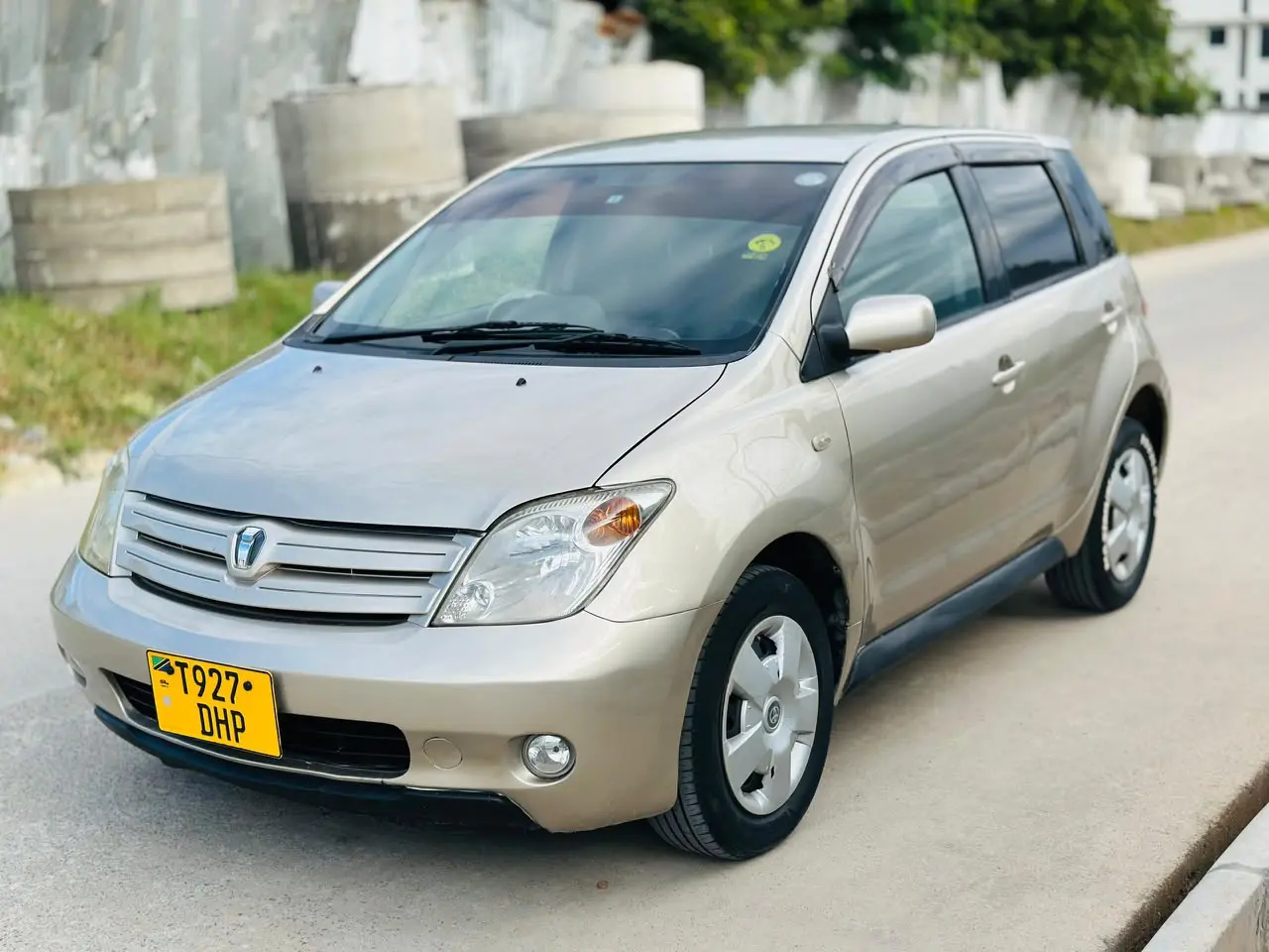 Toyota Ist 2003 (DHP) thumbnail 2