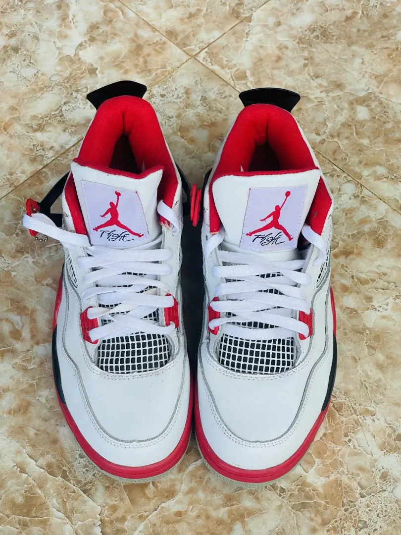 Air Jordan 4 Sneakers