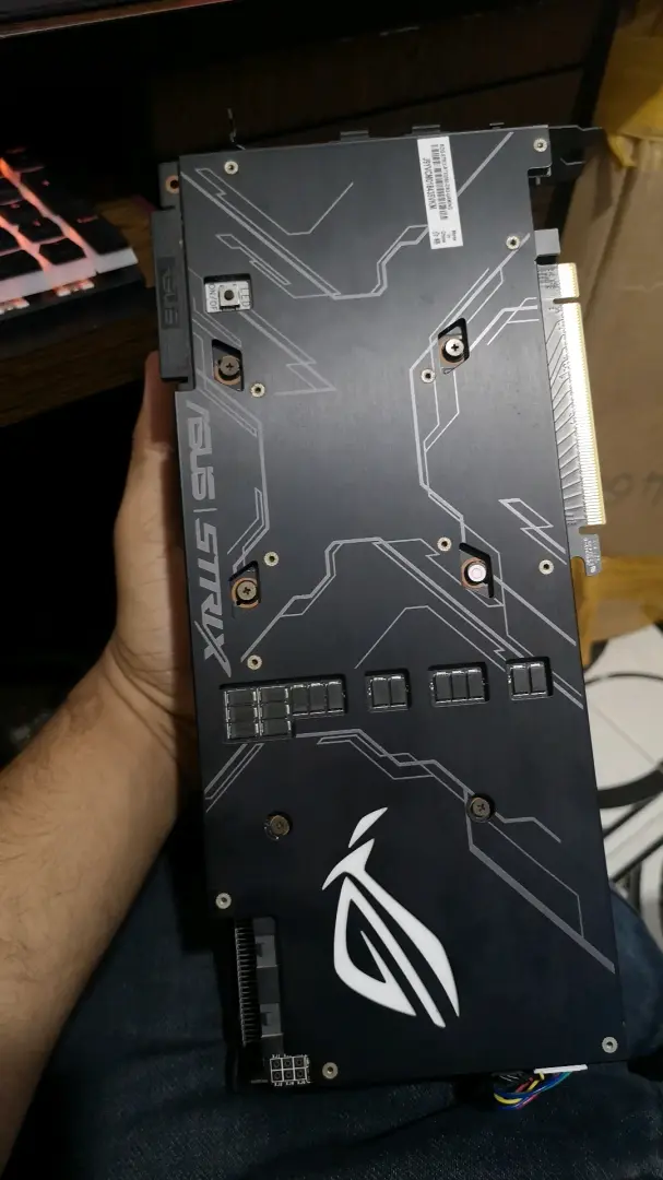 ASUS ROG Strix RTX 2080 8GB thumbnail 2