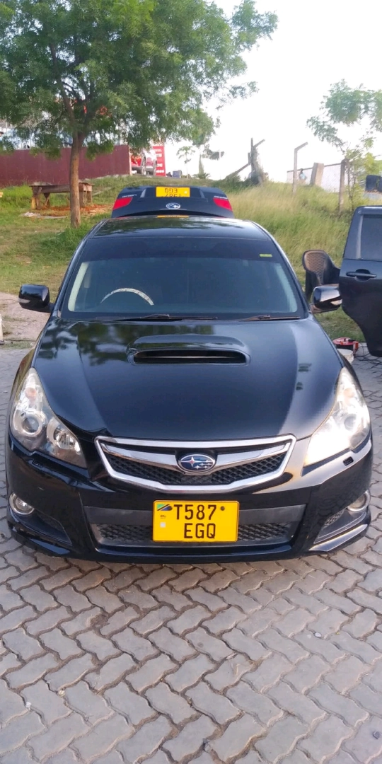 Used Black Subaru Legacy B4 Sedan 2009 thumbnail 2