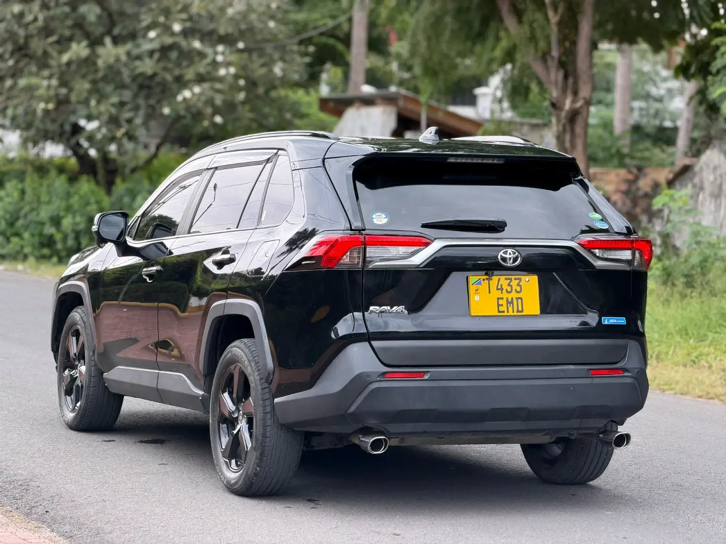2020 Toyota RAV4 thumbnail 5
