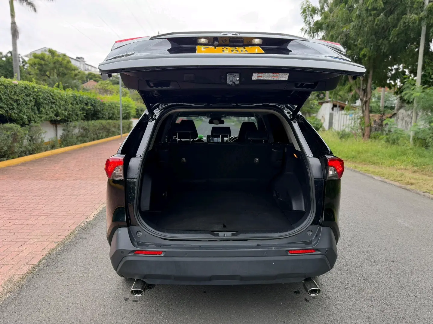 2020 Toyota RAV4 thumbnail 9