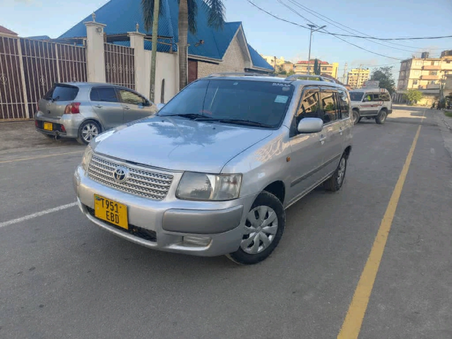 Toyota Succeed Van 2006 Silver Full AC thumbnail 3
