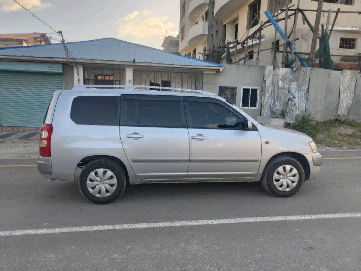 Toyota Succeed Van 2006 Silver Full AC thumbnail 7