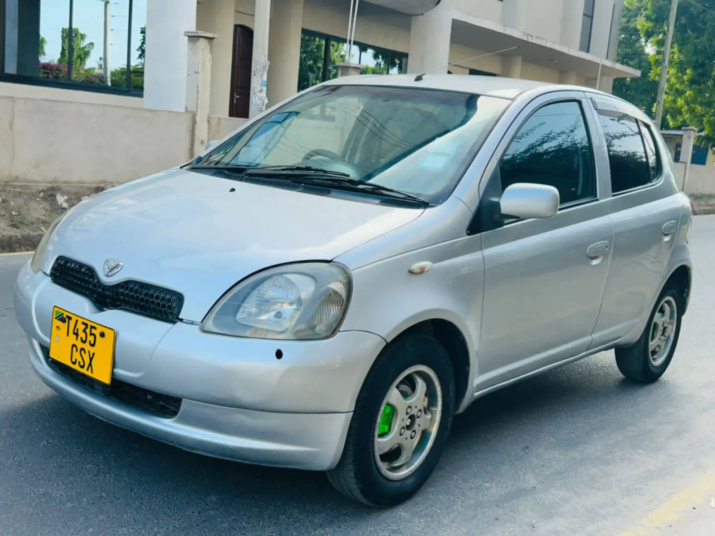 2003 Toyota Vitz CSX Silver for Sale thumbnail 2