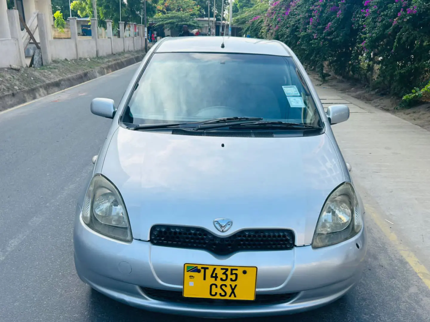 2003 Toyota Vitz CSX Silver for Sale thumbnail 5