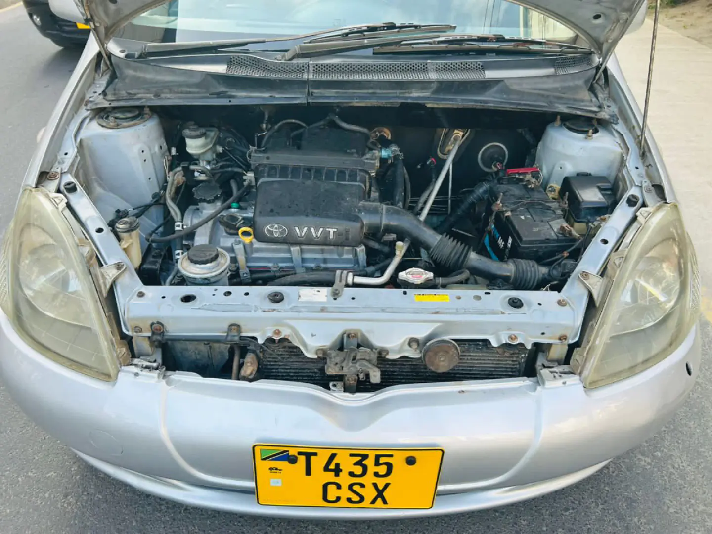 2003 Toyota Vitz CSX Silver for Sale thumbnail 6
