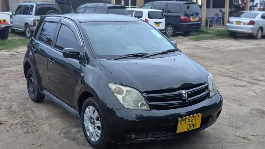 Toyota Ist CC 1290, Black, Full AC