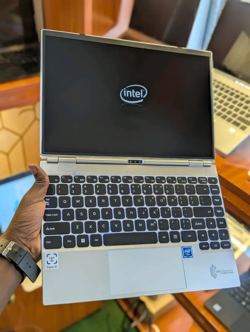 Brand New Intel 2-in-1 Laptop 16GB RAM/512GB SSD
