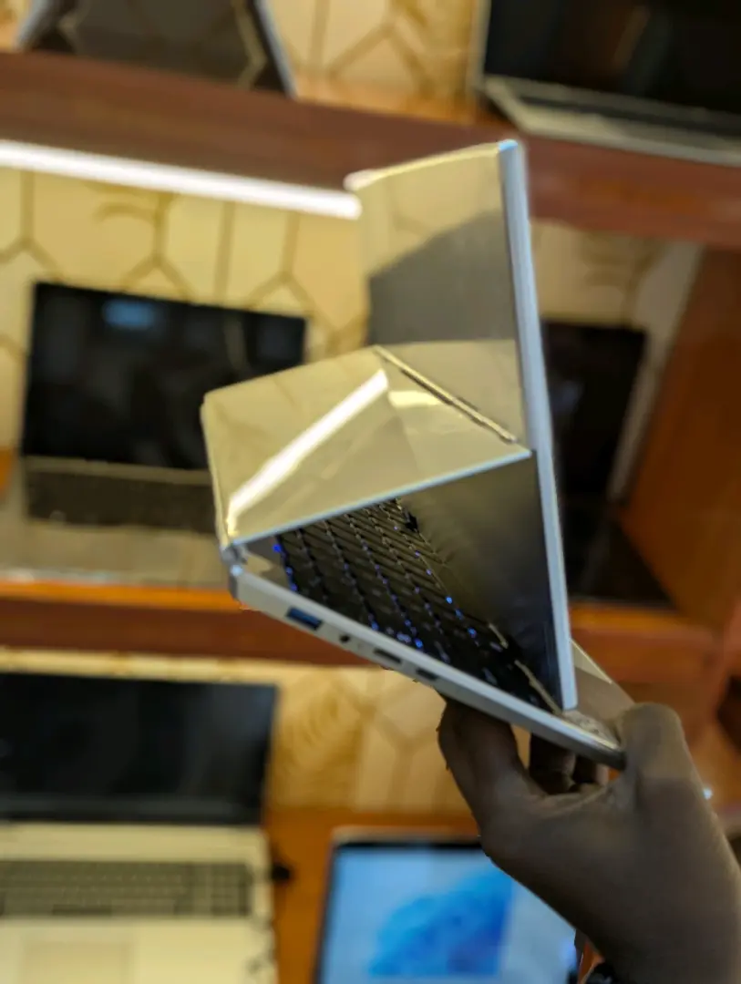 Brand New Intel 2-in-1 Laptop 16GB RAM/512GB SSD thumbnail 5