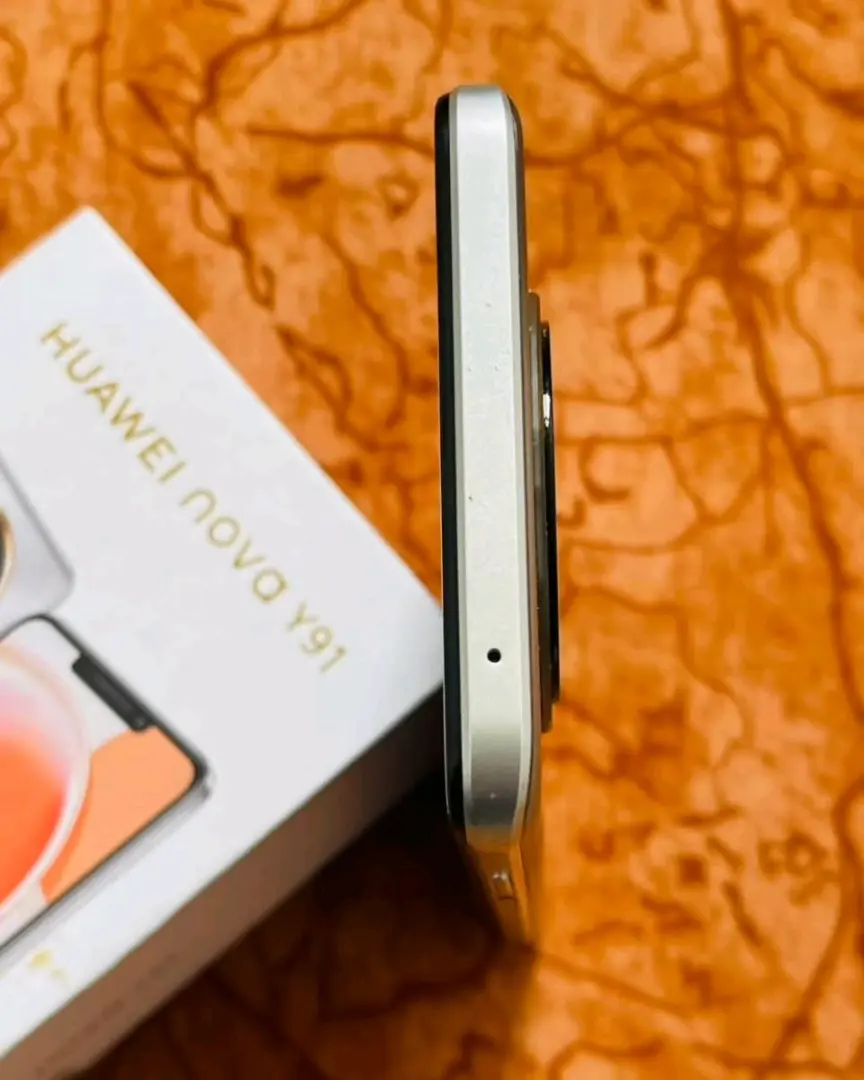 Huawei Nova Y91 256GB/8GB Smartphone thumbnail 5