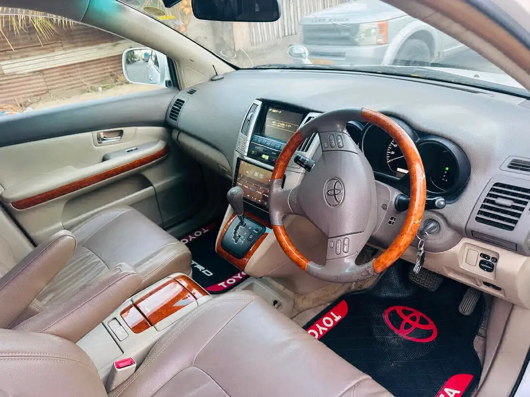 Toyota Harrier 2006, White thumbnail 9