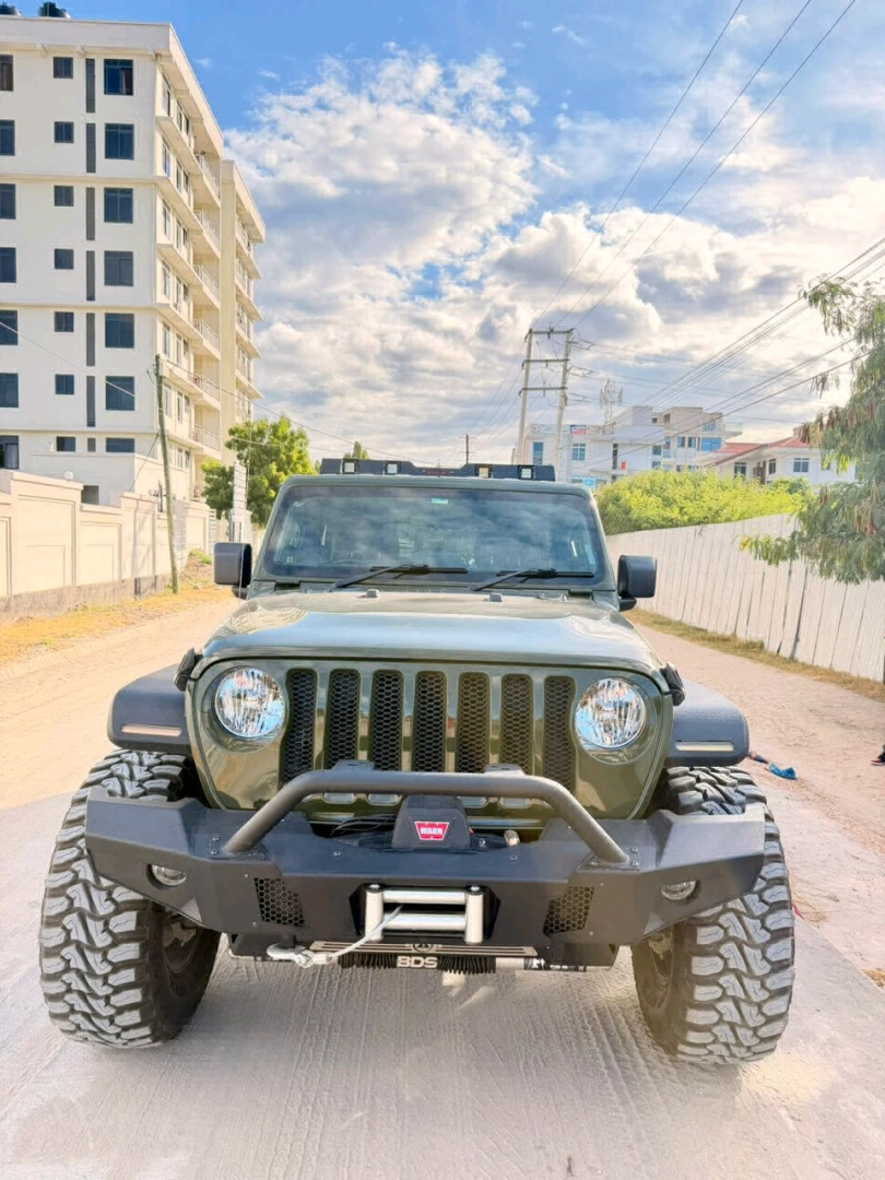 Customized 2022 Jeep Wrangler 3950cc
