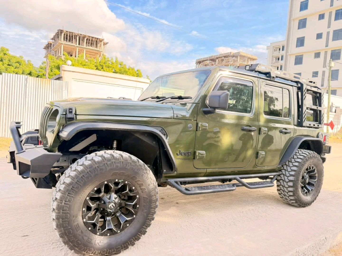 Customized 2022 Jeep Wrangler 3950cc thumbnail 3