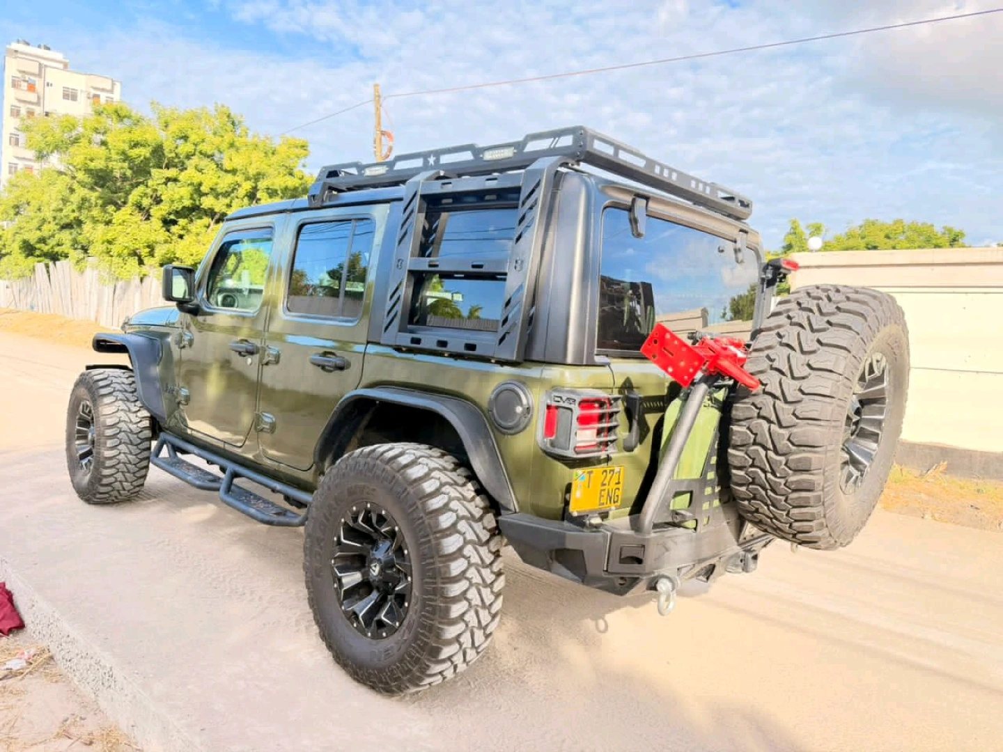 Customized 2022 Jeep Wrangler 3950cc thumbnail 5