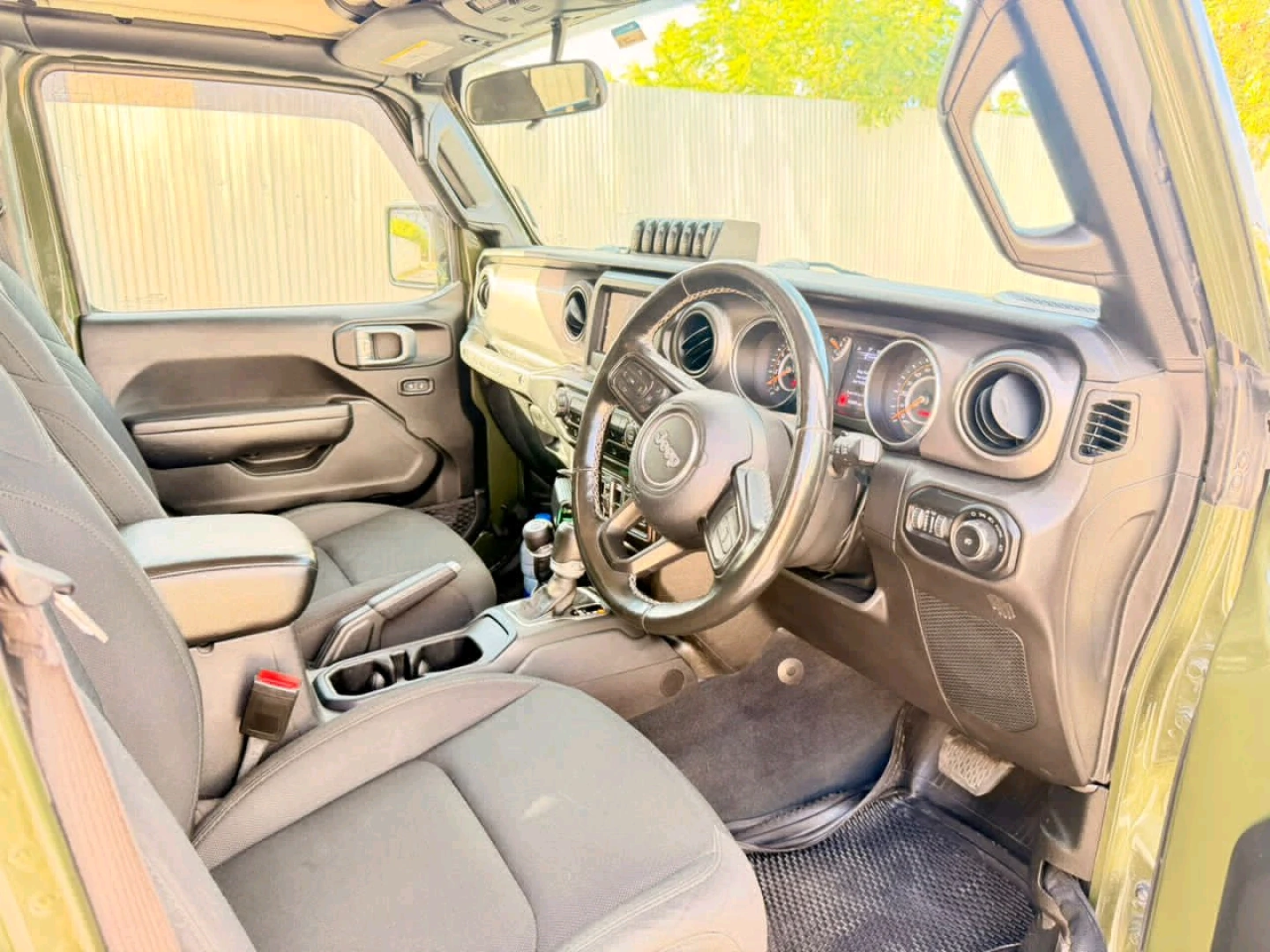 Customized 2022 Jeep Wrangler 3950cc thumbnail 6