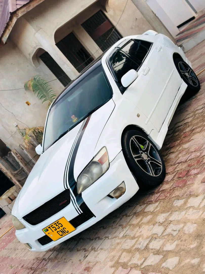 White Toyota Altezza Sedan CNC Reg for Sale thumbnail 2