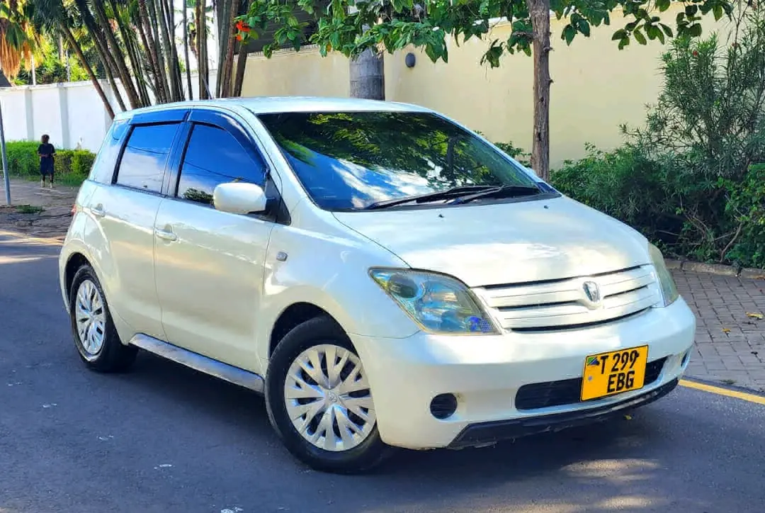 Toyota Ractis Namba E thumbnail 5