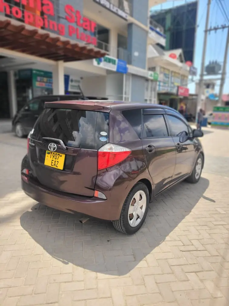 Toyota Ractis 2011 - Purple thumbnail 2