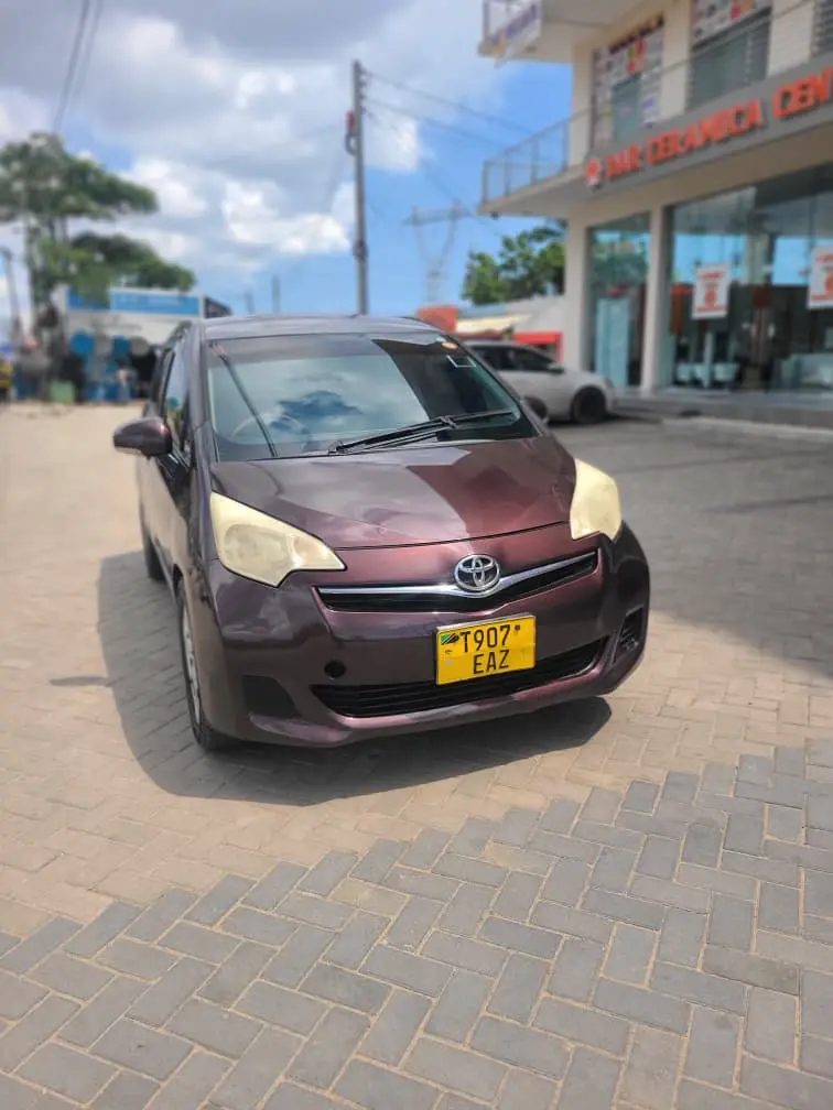 Toyota Ractis 2011 - Purple thumbnail 3