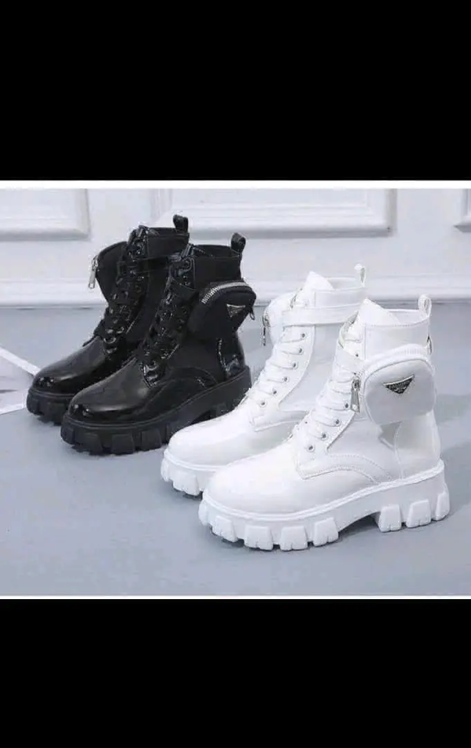 Stylish Platform Combat Boots with Pouch thumbnail 6