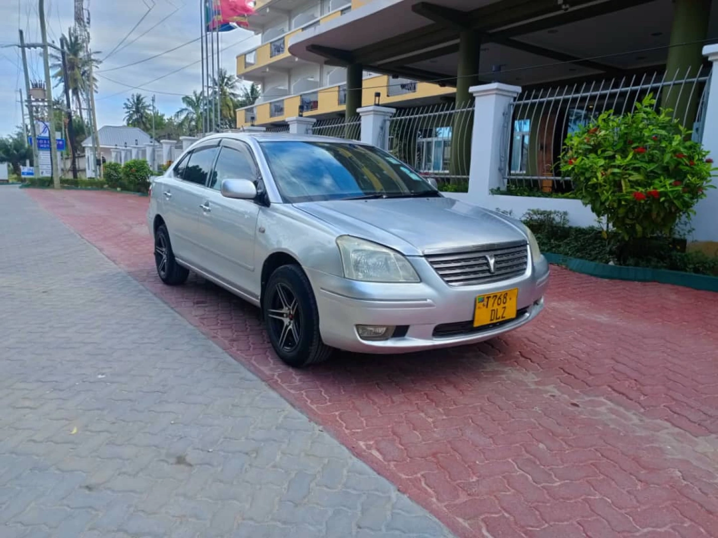 Toyota Premio Sedan 2004 Model