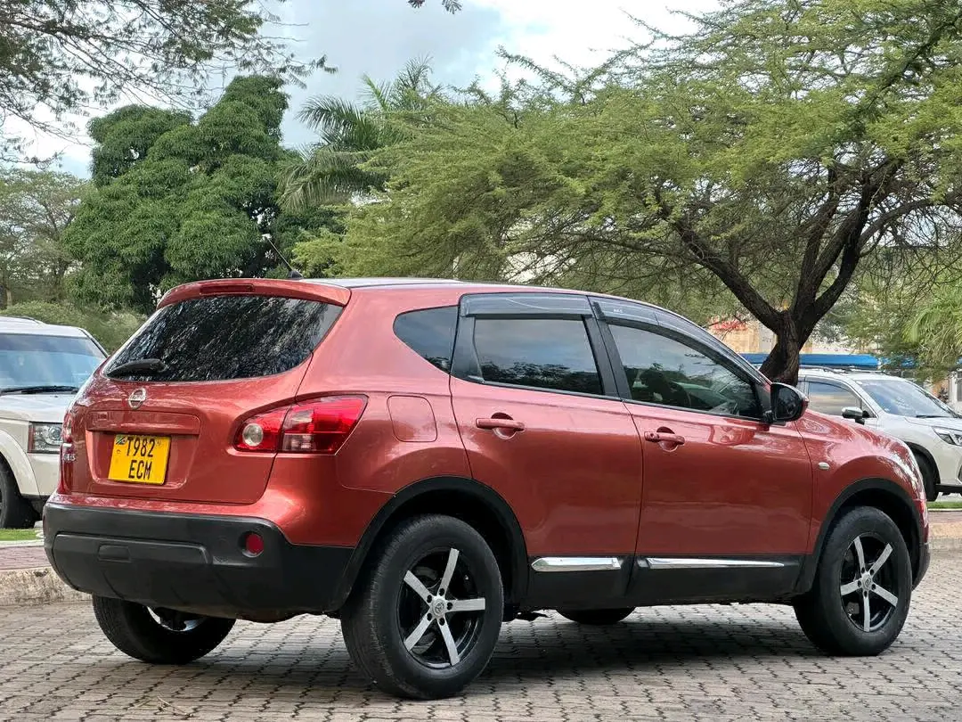 Nissan Dualis 2009 Open Roof thumbnail 4
