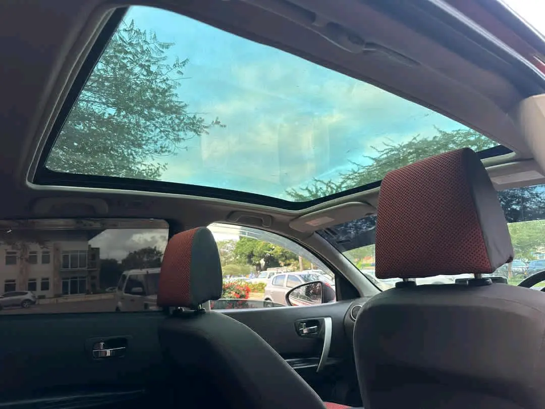 Nissan Dualis 2009 Open Roof thumbnail 8